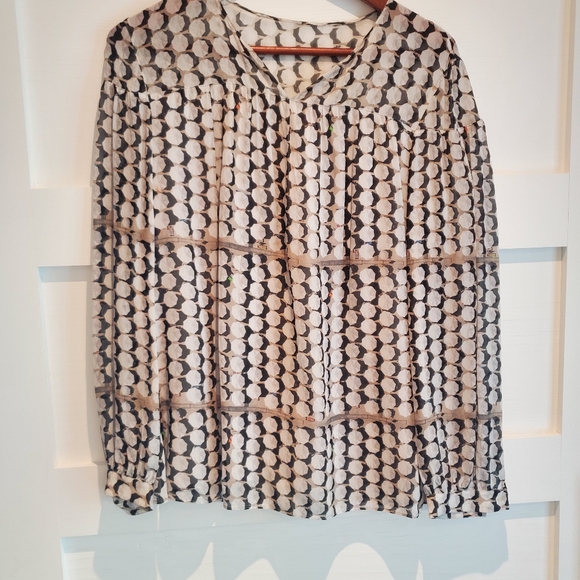 Blouses - Picture 1 of 4